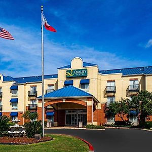 Quality Suites San Antonio Northeast